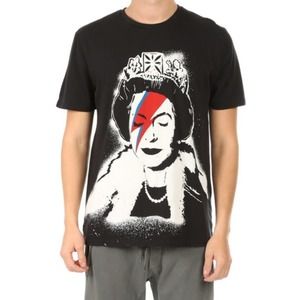 NWOT Eleven Paris x Banksy Queen Elizabeth Tee (S)